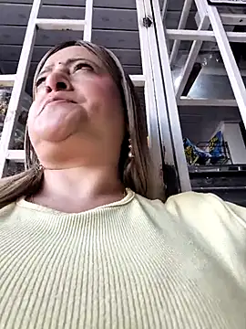 AlexadraJones3453: απευθείας συνομιλία ΧΧΧ