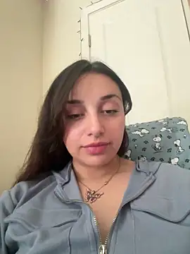 CharmingMaddieのライブXXXチャット