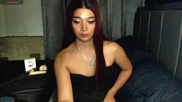 TrinityFucksYou Webcamshow