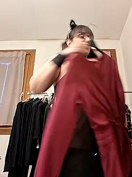 Alice_InPornoLand2025 Chat XXX in diretta