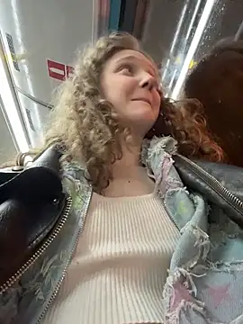 Онлайн чат XXX outside_rosy