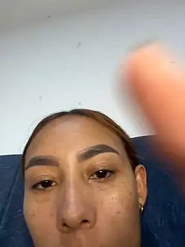 Little-Engel: απευθείας συνομιλία ΧΧΧ