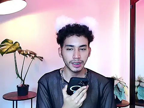 Show de noahnoguera na webcam