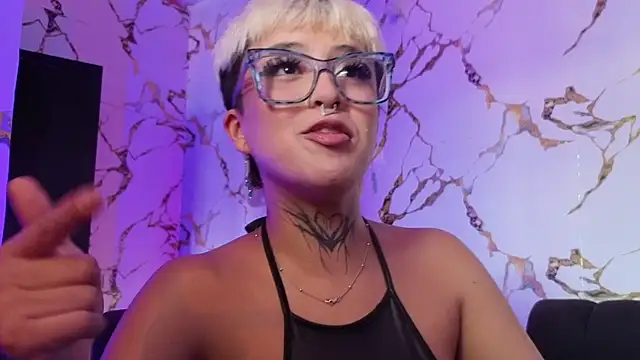 Онлайн чат XXX Rebeka-baker