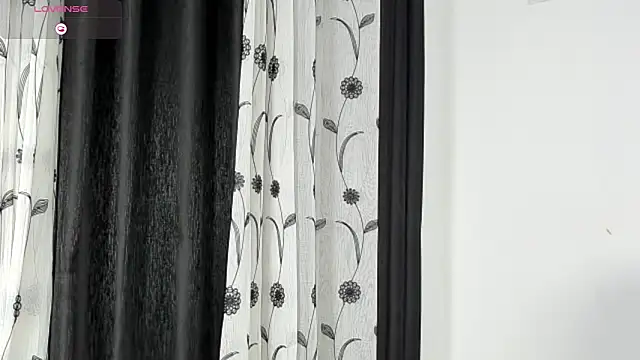 دردشة CREAMY_BUBBLEGUM الجنسية المباشرة