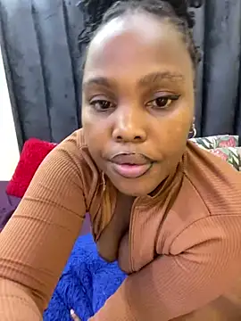 NaughtyfatassT28's Webcam Show