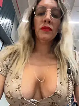 Gatitacarlita Adlı Modelin Web Kamerası Şovu