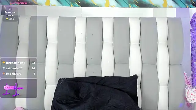 Chatroom XXX en direct de IsaDiiaz