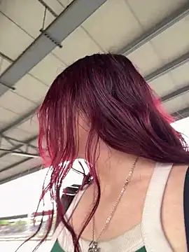 Chat +18 de RojitasTeaseX_ ao vivo