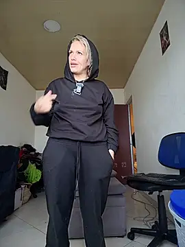 Chat +18 de MARILYNRICHTER ao vivo