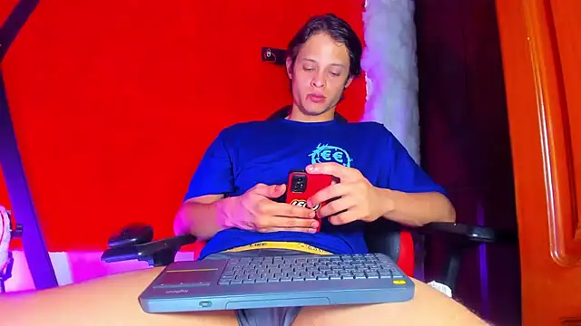 LilOwen_のウェブカメラショー