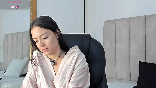 Megan-8 라이브 XXX 채팅