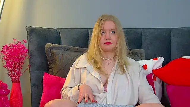 EmilyEvanse's Live XXX Chat