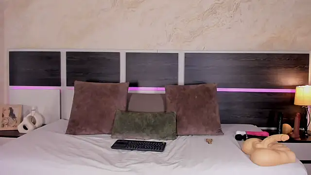 Natalia_Cruzz Adlı Modelin Canlı XXX Sohbeti