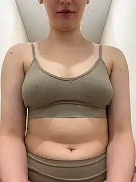 pinkpeachx's Live XXX Chat