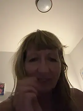 Show de MatureKim na webcam