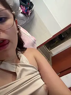 Evelyn_Lissのウェブカメラショー