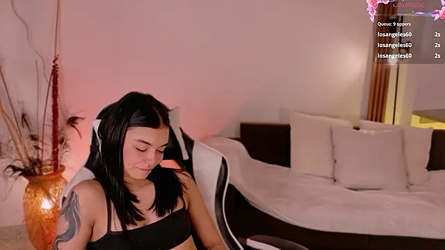 AnabelWolf লাইভ XXX চ্যাট