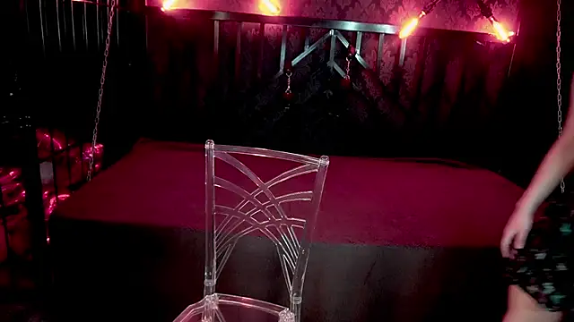 Онлайн чат XXX LiviaShy