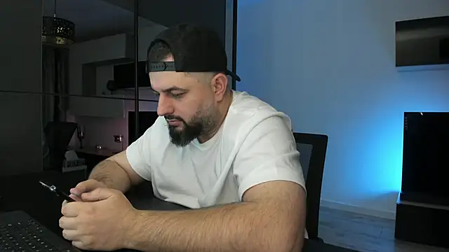 DravenPeak's Live XXX Chat