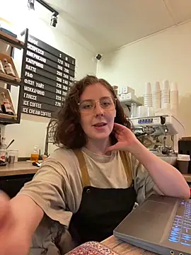 Chat +18 de cinnabon_ ao vivo