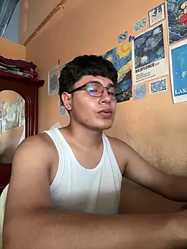 Erickckk's Live XXX Chat