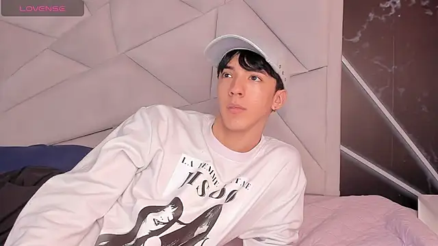 แชท XXX สดของ AerumChae