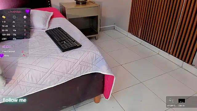 Jostyn_rous ওয়েবক্যাম শো