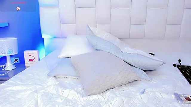 دردشة Kisses_Sophia الجنسية المباشرة