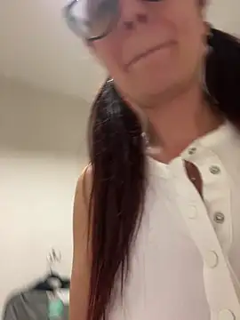 NataKitten 即時 XXX 聊天