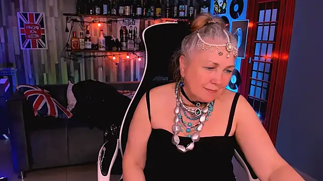 LilaMaharani live XXX chat