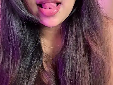 Its_cherry_magic's Webcam Show