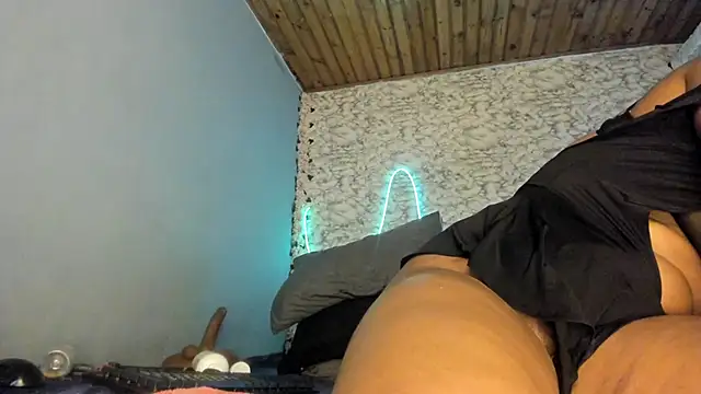 Morochaa-fire: вебкам-шоу