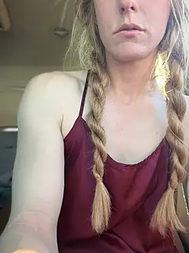 GoldenFlameGoddess live XXX chat