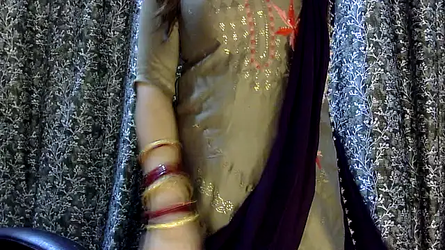 Exotic_tanvi Adlı Modelin Canlı XXX Sohbeti