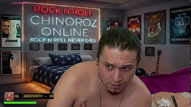 chino_roz Show in webcam