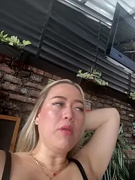 Chat +18 de Danielavegax ao vivo