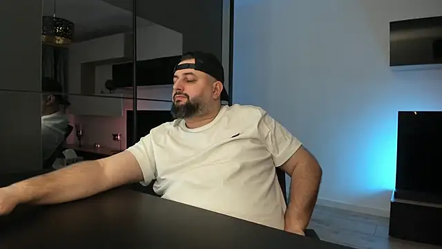 DravenPeak Chat XXX live