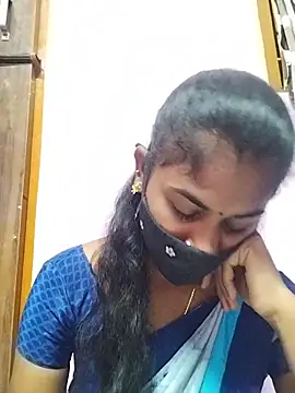 Tamil_Hot_RoyalQueen Webcam-Show