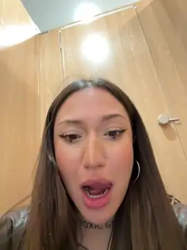 SaintSquirt Live XXX-Chat