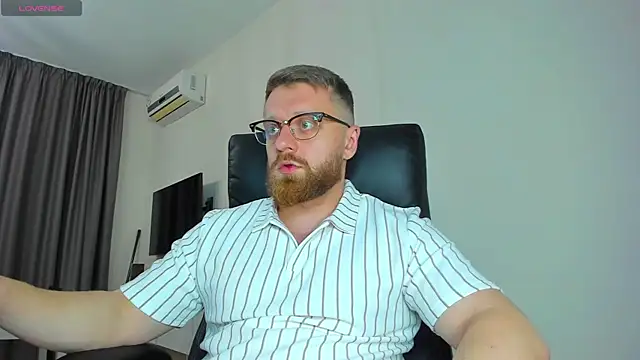 Findom_guy Show Webcam