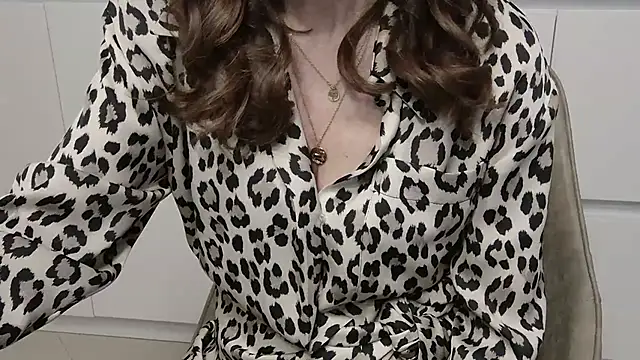 amara_2022 Adlı Modelin Canlı XXX Sohbeti