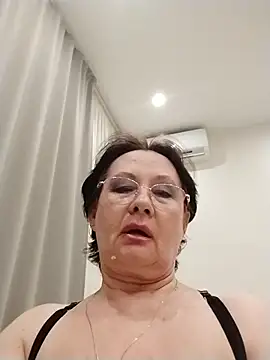 SalientClean Live XXX-chat