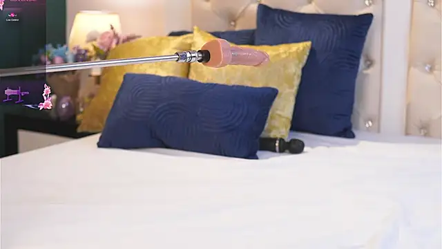 caroline_adams_ Chat XXX in diretta