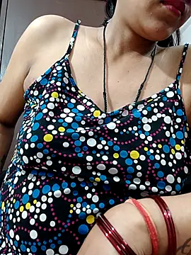 Shivani_hotty 라이브 XXX 채팅