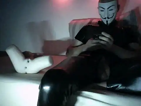 HugoSant: онлайн-секс-чат