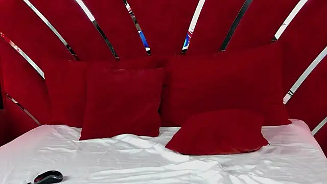 Elarisse's Webcam Show