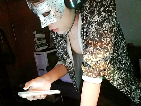 boyhigh1997 Adlı Modelin Canlı XXX Sohbeti