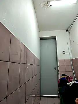 MaskedLatinaX Chat XXX live