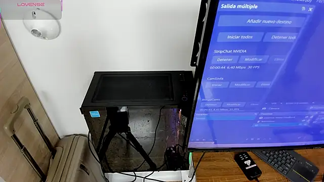 RoxyLior 即時 XXX 聊天